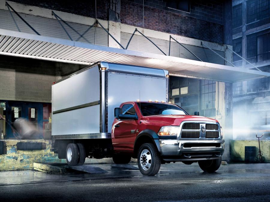  Dodge Ram 5500 Chassis Cab 2010 года  (фото 2 из 4)